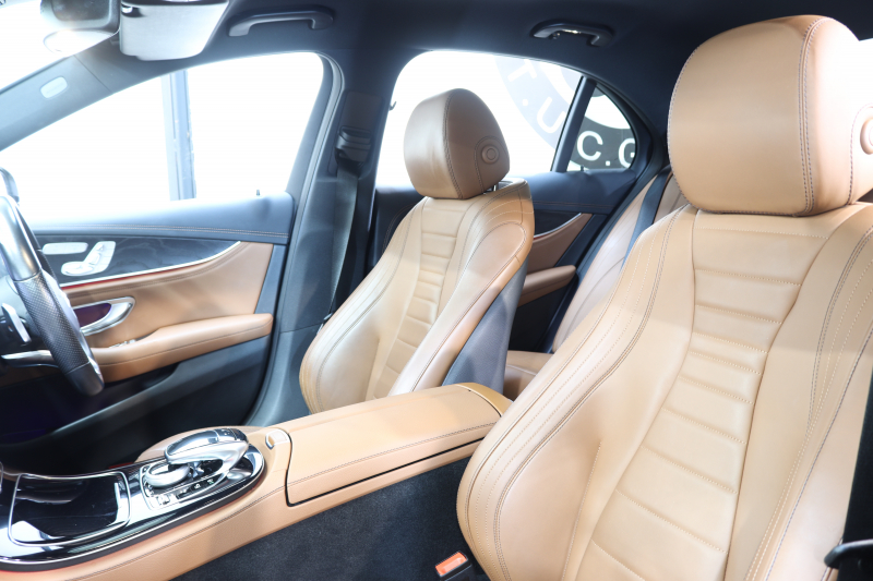 メルセデスベンツ Eクラス E200 AVG AMGﾗｲﾝ ｴｸｽｸﾙｰｼﾌﾞ&ﾚｰﾀﾞｰｾｰﾌﾃｨPKG　中期 BSG搭載 1ｵｰﾅｰ NEWｽﾃｱﾘﾝｸﾞ MEｺﾈｸﾄ ｷｰﾚｽｺﾞｰ 茶本革 全席ｼｰﾄﾋｰﾀｰ HUD HDDﾅﾋﾞTV ｽﾏﾎ連携 ﾌﾞﾙﾒｽﾀｰ 360ｶﾒﾗ PTS LEDﾗｲﾄ 自動ﾄﾗﾝｸ AMGｴｱﾛ&19AW ﾀﾞｲﾅﾐｯｸｾﾚｸﾄ 9AT　2年保証