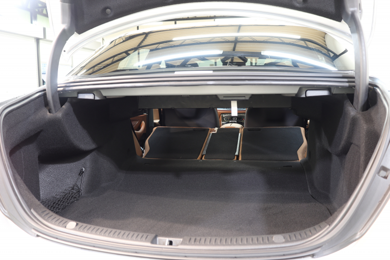 メルセデスベンツ Eクラス E200 AVG AMGﾗｲﾝ ｴｸｽｸﾙｰｼﾌﾞ&ﾚｰﾀﾞｰｾｰﾌﾃｨPKG　中期 BSG搭載 1ｵｰﾅｰ NEWｽﾃｱﾘﾝｸﾞ MEｺﾈｸﾄ ｷｰﾚｽｺﾞｰ 茶本革 全席ｼｰﾄﾋｰﾀｰ HUD HDDﾅﾋﾞTV ｽﾏﾎ連携 ﾌﾞﾙﾒｽﾀｰ 360ｶﾒﾗ PTS LEDﾗｲﾄ 自動ﾄﾗﾝｸ AMGｴｱﾛ&19AW ﾀﾞｲﾅﾐｯｸｾﾚｸﾄ 9AT　2年保証