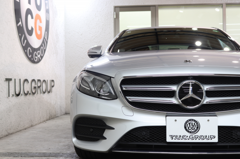 メルセデスベンツ Eクラス E200 AVG AMGﾗｲﾝ ｴｸｽｸﾙｰｼﾌﾞ&ﾚｰﾀﾞｰｾｰﾌﾃｨPKG　中期 BSG搭載 1ｵｰﾅｰ NEWｽﾃｱﾘﾝｸﾞ MEｺﾈｸﾄ ｷｰﾚｽｺﾞｰ 茶本革 全席ｼｰﾄﾋｰﾀｰ HUD HDDﾅﾋﾞTV ｽﾏﾎ連携 ﾌﾞﾙﾒｽﾀｰ 360ｶﾒﾗ PTS LEDﾗｲﾄ 自動ﾄﾗﾝｸ AMGｴｱﾛ&19AW ﾀﾞｲﾅﾐｯｸｾﾚｸﾄ 9AT　2年保証