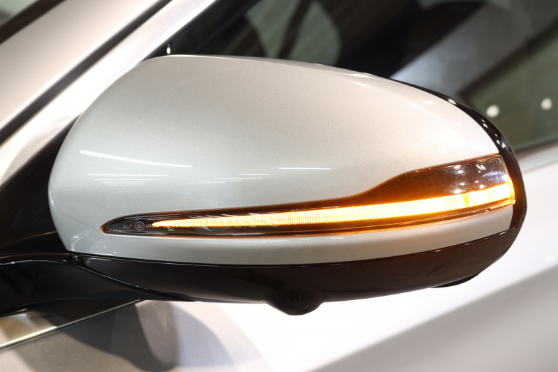 メルセデスベンツ Eクラス E200 AVG AMGﾗｲﾝ ｴｸｽｸﾙｰｼﾌﾞ&ﾚｰﾀﾞｰｾｰﾌﾃｨPKG　中期 BSG搭載 1ｵｰﾅｰ NEWｽﾃｱﾘﾝｸﾞ MEｺﾈｸﾄ ｷｰﾚｽｺﾞｰ 茶本革 全席ｼｰﾄﾋｰﾀｰ HUD HDDﾅﾋﾞTV ｽﾏﾎ連携 ﾌﾞﾙﾒｽﾀｰ 360ｶﾒﾗ PTS LEDﾗｲﾄ 自動ﾄﾗﾝｸ AMGｴｱﾛ&19AW ﾀﾞｲﾅﾐｯｸｾﾚｸﾄ 9AT　2年保証