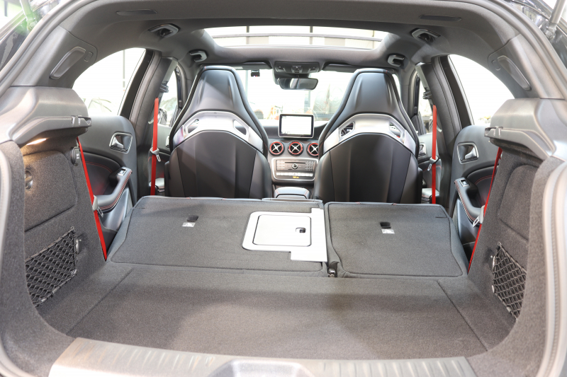 AMG Aクラス A45 4MATIC AMGｱﾄﾞﾊﾞﾝｽﾄﾞ&ﾚｰﾀﾞｰｾｰﾌﾃｨPKG　後期 ｷｰﾚｽｺﾞｰ 黒本革 ﾊﾟﾉﾗﾏSR HDDﾅﾋﾞTV BT音楽 harman/kardon ﾊﾞｯｸｶﾒﾗ PTS LEDﾗｲﾄ AMG専用装備&ﾁｭｰﾆﾝｸﾞﾀﾞｲﾅﾐｯｸS 7AT　2年保証