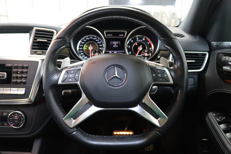 AMG Mクラス ML63 AMG　ｷｰﾚｽｺﾞｰ 黒本革 ﾊﾟﾉﾗﾏSR HDDﾅﾋﾞTV&ｷｬﾝｾﾗｰ BT音楽 harman/kardon ｻｲﾄﾞ&ﾊﾞｯｸｶﾒﾗ PTS ｷｾﾉﾝﾗｲﾄ AMG専用装備&ﾁｭｰﾆﾝｸﾞ 7AT　2年保証