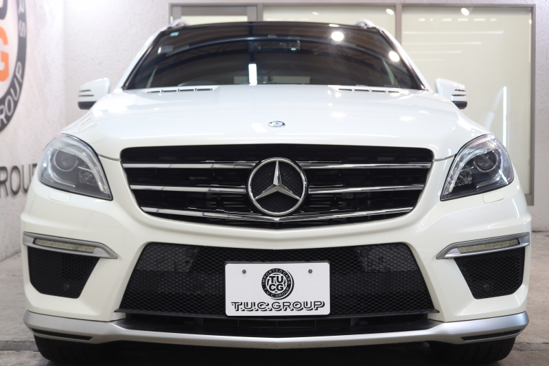 AMG Mクラス ML63 AMG　ｷｰﾚｽｺﾞｰ 黒本革 ﾊﾟﾉﾗﾏSR HDDﾅﾋﾞTV&ｷｬﾝｾﾗｰ BT音楽 harman/kardon ｻｲﾄﾞ&ﾊﾞｯｸｶﾒﾗ PTS ｷｾﾉﾝﾗｲﾄ AMG専用装備&ﾁｭｰﾆﾝｸﾞ 7AT　2年保証