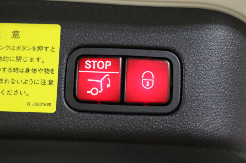 AMG Mクラス ML63 AMG　ｷｰﾚｽｺﾞｰ 黒本革 ﾊﾟﾉﾗﾏSR HDDﾅﾋﾞTV&ｷｬﾝｾﾗｰ BT音楽 harman/kardon ｻｲﾄﾞ&ﾊﾞｯｸｶﾒﾗ PTS ｷｾﾉﾝﾗｲﾄ AMG専用装備&ﾁｭｰﾆﾝｸﾞ 7AT　2年保証