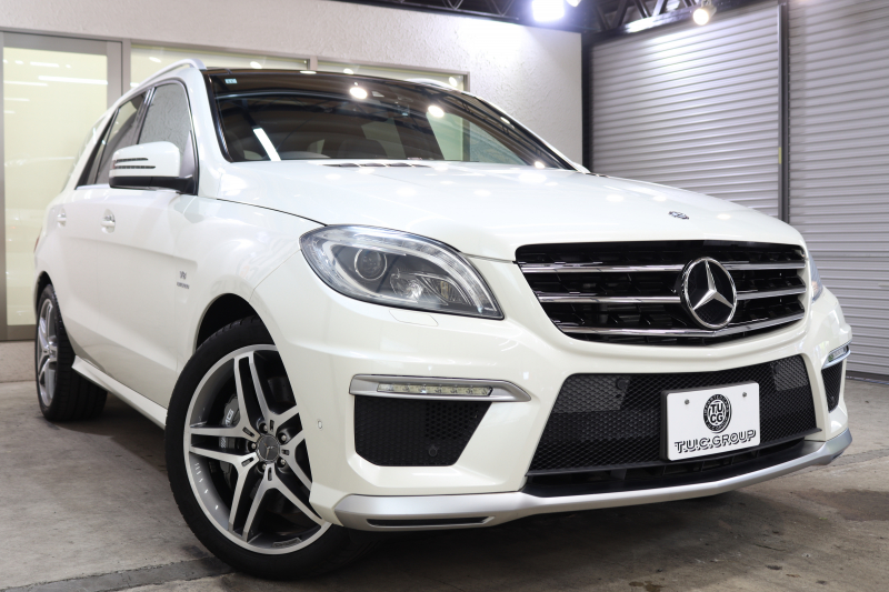 AMG Mクラス ML63 AMG　ｷｰﾚｽｺﾞｰ 黒本革 ﾊﾟﾉﾗﾏSR HDDﾅﾋﾞTV&ｷｬﾝｾﾗｰ BT音楽 harman/kardon ｻｲﾄﾞ&ﾊﾞｯｸｶﾒﾗ PTS ｷｾﾉﾝﾗｲﾄ AMG専用装備&ﾁｭｰﾆﾝｸﾞ 7AT　2年保証