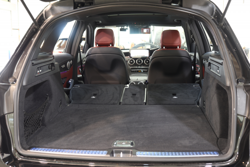 メルセデスベンツ GLC GLC220d 4MATIC AMGﾗｲﾝ ﾚｻﾞｰｴｸｽｸﾙｰｼﾌﾞ&ﾚｰﾀﾞｰｾｰﾌﾃｨPKG　後期 MEｺﾈｸﾄ ｷｰﾚｽｺﾞｰ 赤/黒本革 ﾊﾟﾉﾗﾏSR ﾍｯﾄﾞｱｯﾌﾟD MBUXﾅﾋﾞTV BT音楽 ﾌﾞﾙﾒｽﾀｰ 360ｶﾒﾗ PTS LEDﾗｲﾄ 自動Rｹﾞｰﾄ ﾊﾝｽﾞﾌﾘｰA AMGｴｱﾛ&19AW ﾜｲﾔﾚｽ充電 9AT　2年保証