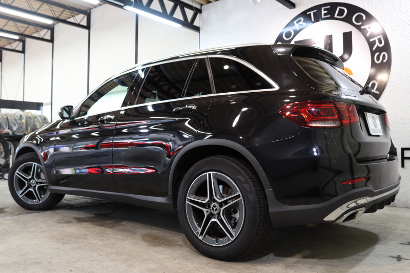メルセデスベンツ GLC GLC220d 4MATIC AMGﾗｲﾝ ﾚｻﾞｰｴｸｽｸﾙｰｼﾌﾞ&ﾚｰﾀﾞｰｾｰﾌﾃｨPKG　後期 MEｺﾈｸﾄ ｷｰﾚｽｺﾞｰ 赤/黒本革 ﾊﾟﾉﾗﾏSR ﾍｯﾄﾞｱｯﾌﾟD MBUXﾅﾋﾞTV BT音楽 ﾌﾞﾙﾒｽﾀｰ 360ｶﾒﾗ PTS LEDﾗｲﾄ 自動Rｹﾞｰﾄ ﾊﾝｽﾞﾌﾘｰA AMGｴｱﾛ&19AW ﾜｲﾔﾚｽ充電 9AT　2年保証