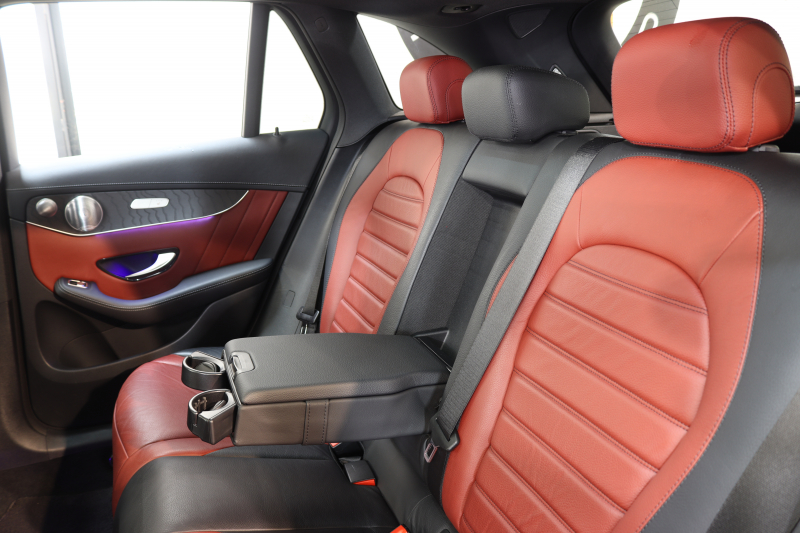 メルセデスベンツ GLC GLC220d 4MATIC AMGﾗｲﾝ ﾚｻﾞｰｴｸｽｸﾙｰｼﾌﾞ&ﾚｰﾀﾞｰｾｰﾌﾃｨPKG　後期 MEｺﾈｸﾄ ｷｰﾚｽｺﾞｰ 赤/黒本革 ﾊﾟﾉﾗﾏSR ﾍｯﾄﾞｱｯﾌﾟD MBUXﾅﾋﾞTV BT音楽 ﾌﾞﾙﾒｽﾀｰ 360ｶﾒﾗ PTS LEDﾗｲﾄ 自動Rｹﾞｰﾄ ﾊﾝｽﾞﾌﾘｰA AMGｴｱﾛ&19AW ﾜｲﾔﾚｽ充電 9AT　2年保証