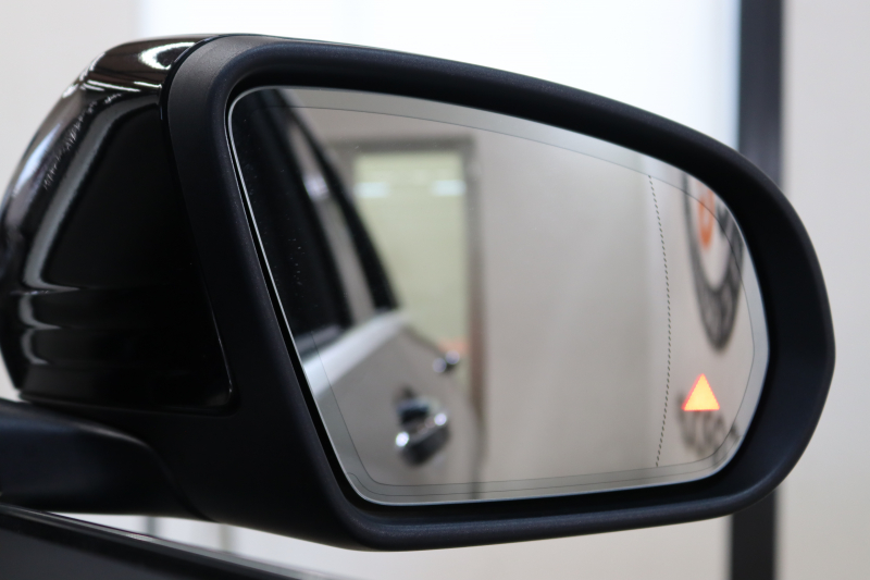 メルセデスベンツ GLC GLC220d 4MATIC AMGﾗｲﾝ ﾚｻﾞｰｴｸｽｸﾙｰｼﾌﾞ&ﾚｰﾀﾞｰｾｰﾌﾃｨPKG　後期 MEｺﾈｸﾄ ｷｰﾚｽｺﾞｰ 赤/黒本革 ﾊﾟﾉﾗﾏSR ﾍｯﾄﾞｱｯﾌﾟD MBUXﾅﾋﾞTV BT音楽 ﾌﾞﾙﾒｽﾀｰ 360ｶﾒﾗ PTS LEDﾗｲﾄ 自動Rｹﾞｰﾄ ﾊﾝｽﾞﾌﾘｰA AMGｴｱﾛ&19AW ﾜｲﾔﾚｽ充電 9AT　2年保証