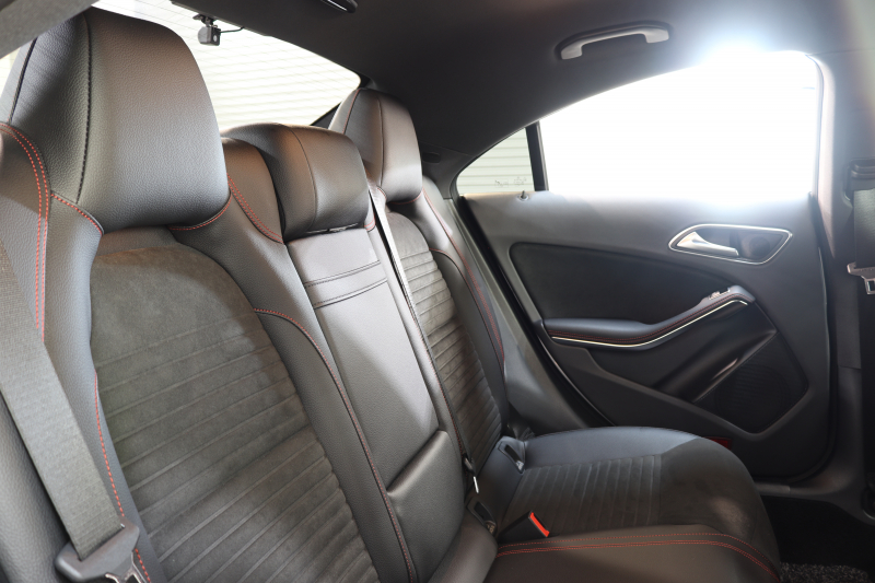 メルセデスベンツ CLAクラス CLA250 4MATIC AMGﾗｲﾝ ﾚｰﾀﾞｰｾｰﾌﾃｨPKG　中期 ｷｰﾚｽｺﾞｰ ﾚｻﾞｰDINAMICAｼｰﾄ HDDﾅﾋﾞTV BT音楽 ﾊﾞｯｸｶﾒﾗ PTS ｷｾﾉﾝﾗｲﾄ AMGｴｱﾛ&18AW ﾀﾞｲﾅﾐｯｸS 7AT　2年保証