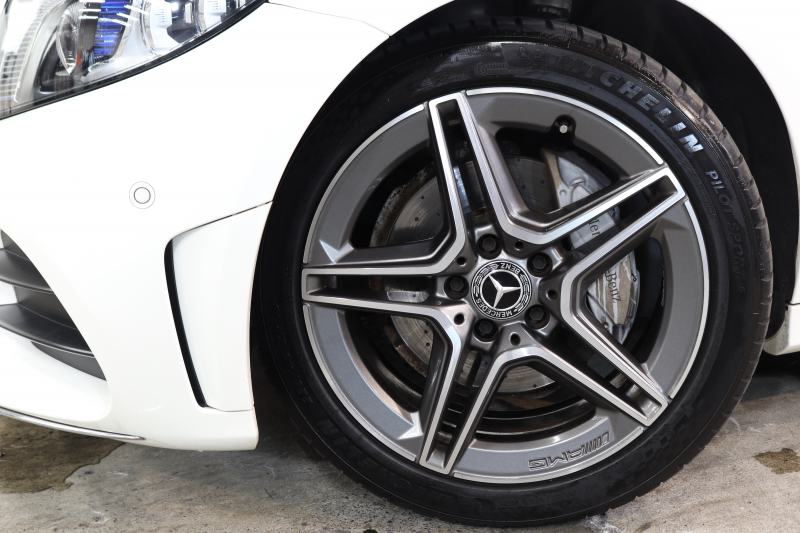 メルセデスベンツ Cクラス C200ｽﾃｰｼｮﾝﾜｺﾞﾝ AVG AMGﾗｲﾝ ﾚｰﾀﾞｰｾｰﾌﾃｨPKG　BSG搭載 後期 ｷｰﾚｽｺﾞｰ 黒革 HDDﾅﾋﾞTV ｽﾏﾎ連携 ﾊﾞｯｸｶﾒﾗ PTS LEDﾗｲﾄ 自動Rｹﾞｰﾄ AMGｴｱﾛ&18AW ｴｱｻｽ ﾀﾞｲﾅﾐｯｸS 9AT　2年保証