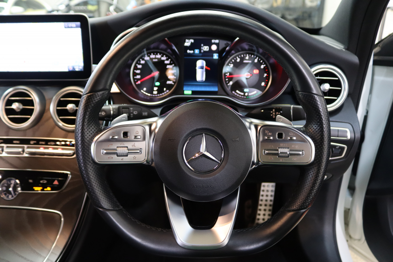 メルセデスベンツ Cクラス C200ｽﾃｰｼｮﾝﾜｺﾞﾝ AVG AMGﾗｲﾝ ﾚｰﾀﾞｰｾｰﾌﾃｨPKG　BSG搭載 後期 ｷｰﾚｽｺﾞｰ 黒革 HDDﾅﾋﾞTV ｽﾏﾎ連携 ﾊﾞｯｸｶﾒﾗ PTS LEDﾗｲﾄ 自動Rｹﾞｰﾄ AMGｴｱﾛ&18AW ｴｱｻｽ ﾀﾞｲﾅﾐｯｸS 9AT　2年保証