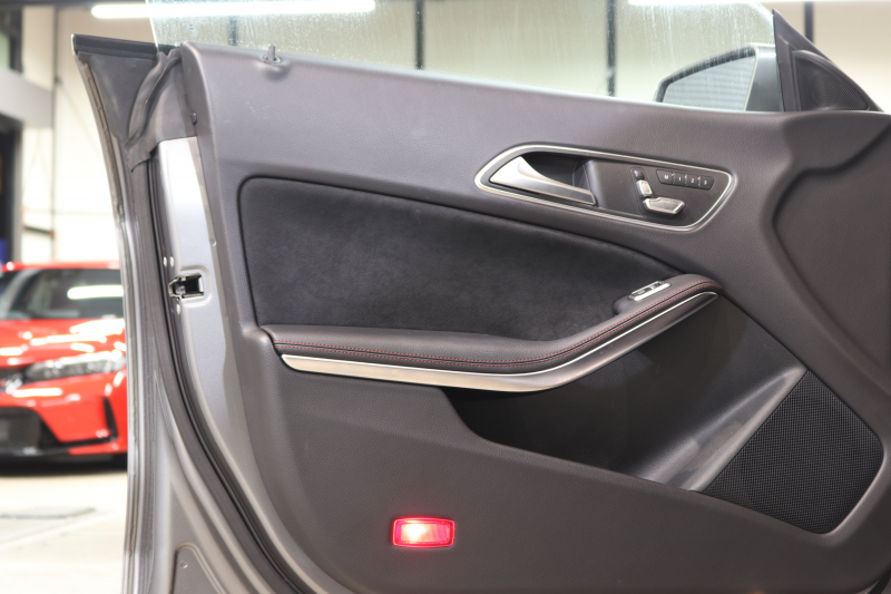 メルセデスベンツ CLAクラス CLA250 4MATIC AMGﾗｲﾝ ﾚｰﾀﾞｰｾｰﾌﾃｨPKG　中期 ｷｰﾚｽｺﾞｰ ﾚｻﾞｰDINAMICAｼｰﾄ HDDﾅﾋﾞTV BT音楽 ﾊﾞｯｸｶﾒﾗ PTS ｷｾﾉﾝﾗｲﾄ AMGｴｱﾛ&18AW 7AT　2年保証