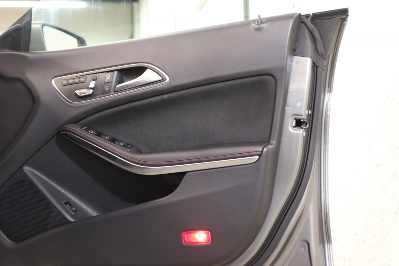 メルセデスベンツ CLAクラス CLA250 4MATIC AMGﾗｲﾝ ﾚｰﾀﾞｰｾｰﾌﾃｨPKG　中期 ｷｰﾚｽｺﾞｰ ﾚｻﾞｰDINAMICAｼｰﾄ HDDﾅﾋﾞTV BT音楽 ﾊﾞｯｸｶﾒﾗ PTS ｷｾﾉﾝﾗｲﾄ AMGｴｱﾛ&18AW 7AT　2年保証