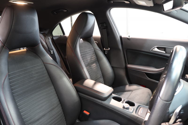 メルセデスベンツ CLAクラス CLA250 4MATIC AMGﾗｲﾝ ﾚｰﾀﾞｰｾｰﾌﾃｨPKG　中期 ｷｰﾚｽｺﾞｰ ﾚｻﾞｰDINAMICAｼｰﾄ HDDﾅﾋﾞTV BT音楽 ﾊﾞｯｸｶﾒﾗ PTS ｷｾﾉﾝﾗｲﾄ AMGｴｱﾛ&18AW 7AT　2年保証