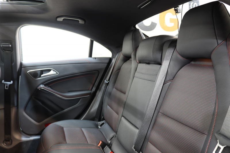 メルセデスベンツ CLAクラス CLA250 AMGﾗｲﾝ AMGｴｸｽｸﾙｰｼﾌﾞ&ﾚｰﾀﾞｰｾｰﾌﾃｨPKG　1ｵｰﾅｰ 黒本革 ﾊﾟﾉﾗﾏSR HDDﾅﾋﾞTV BT音楽 harman/kardon ﾊﾞｯｸｶﾒﾗ PTS ｷｾﾉﾝﾗｲﾄ AMGｴｱﾛ&18AW 7AT　2年保証