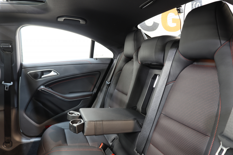 メルセデスベンツ CLAクラス CLA250 AMGﾗｲﾝ AMGｴｸｽｸﾙｰｼﾌﾞ&ﾚｰﾀﾞｰｾｰﾌﾃｨPKG　1ｵｰﾅｰ 黒本革 ﾊﾟﾉﾗﾏSR HDDﾅﾋﾞTV BT音楽 harman/kardon ﾊﾞｯｸｶﾒﾗ PTS ｷｾﾉﾝﾗｲﾄ AMGｴｱﾛ&18AW 7AT　2年保証