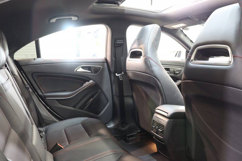 メルセデスベンツ CLAクラス CLA250 AMGﾗｲﾝ AMGｴｸｽｸﾙｰｼﾌﾞ&ﾚｰﾀﾞｰｾｰﾌﾃｨPKG　1ｵｰﾅｰ 黒本革 ﾊﾟﾉﾗﾏSR HDDﾅﾋﾞTV BT音楽 harman/kardon ﾊﾞｯｸｶﾒﾗ PTS ｷｾﾉﾝﾗｲﾄ AMGｴｱﾛ&18AW 7AT　2年保証