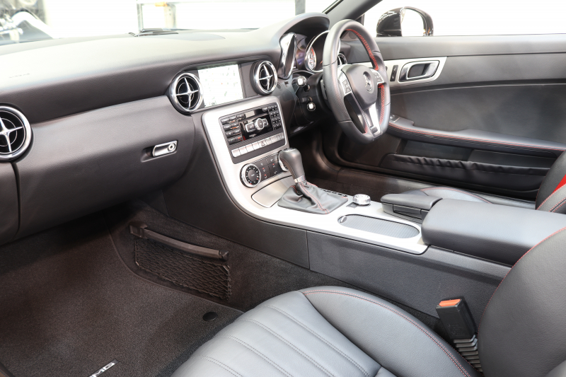 メルセデスベンツ SLKクラス SLK200 BL-EF AMGｽﾎﾟｰﾂ&ﾚｰﾀﾞｰｾｰﾌﾃｨPKG　ｷｰﾚｽｺﾞｰ 黒本革 ｴｱｽｶｰﾌ ﾊﾞﾘｵR HDDﾅﾋﾞTV&ｷｬﾝｾﾗｰ BT音楽 PTS DSRC ｷｾﾉﾝﾗｲﾄ AMGｴｱﾛ&18AW 7AT　2年保証