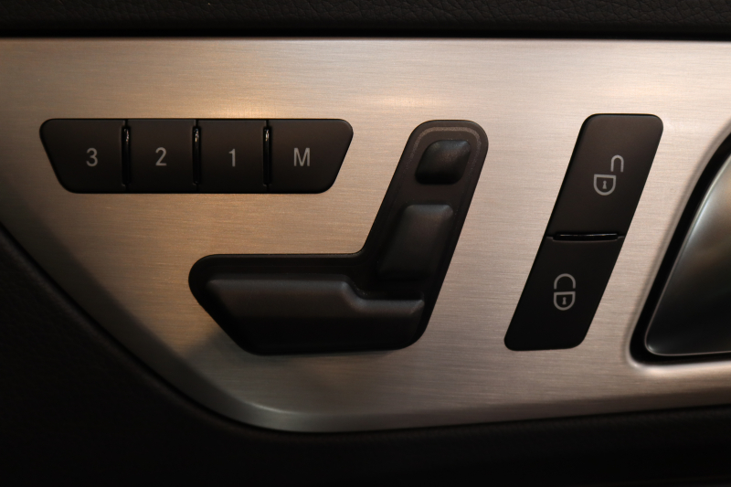 メルセデスベンツ SLKクラス SLK200 BL-EF AMGｽﾎﾟｰﾂ&ﾚｰﾀﾞｰｾｰﾌﾃｨPKG　ｷｰﾚｽｺﾞｰ 黒本革 ｴｱｽｶｰﾌ ﾊﾞﾘｵR HDDﾅﾋﾞTV&ｷｬﾝｾﾗｰ BT音楽 PTS DSRC ｷｾﾉﾝﾗｲﾄ AMGｴｱﾛ&18AW 7AT　2年保証