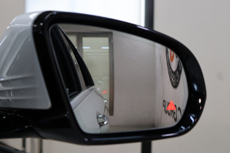 メルセデスベンツ Eクラス E300 AVG ｽﾎﾟｰﾂ ｴｸｽｸﾙｰｼﾌﾞ&ﾚｰﾀﾞｰｾｰﾌﾃｨPKG　中期 MEｺﾈｸﾄ ｷｰﾚｽｺﾞｰ 黒本革 ﾊﾟﾉﾗﾏSR ﾍｯﾄﾞｱｯﾌﾟD HDDﾅﾋﾞTV&ｷｬﾝｾﾗｰ ｽﾏﾎ連携 ﾌﾞﾙﾒｽﾀｰ 360ｶﾒﾗ PTS LEDﾗｲﾄ 自動ﾄﾗﾝｸ AMGｴｱﾛ&19AW 9AT　2年保証