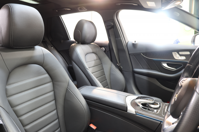 AMG Cクラス C43ｽﾃｰｼｮﾝﾜｺﾞﾝ 4MATIC ﾚｰﾀﾞｰｾｰﾌﾃｨPKG　中期 ｷｰﾚｽｺﾞｰ 黒本革 ﾊﾟﾉﾗﾏSR ﾍｯﾄﾞｱｯﾌﾟD HDDﾅﾋﾞTV BT音楽 ﾌﾞﾙﾒｽﾀｰ ﾊﾞｯｸｶﾒﾗ PTS LEDﾗｲﾄ 自動Rｹﾞｰﾄ ﾌｯﾄﾄﾗﾝｸOP AMG専用装備&ﾁｭｰﾆﾝｸﾞ 9AT　2年保証