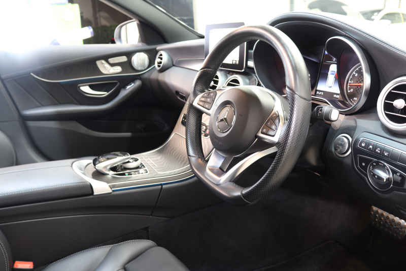 AMG Cクラス C43ｽﾃｰｼｮﾝﾜｺﾞﾝ 4MATIC ﾚｰﾀﾞｰｾｰﾌﾃｨPKG　中期 ｷｰﾚｽｺﾞｰ 黒本革 ﾊﾟﾉﾗﾏSR ﾍｯﾄﾞｱｯﾌﾟD HDDﾅﾋﾞTV BT音楽 ﾌﾞﾙﾒｽﾀｰ ﾊﾞｯｸｶﾒﾗ PTS LEDﾗｲﾄ 自動Rｹﾞｰﾄ ﾌｯﾄﾄﾗﾝｸOP AMG専用装備&ﾁｭｰﾆﾝｸﾞ 9AT　2年保証