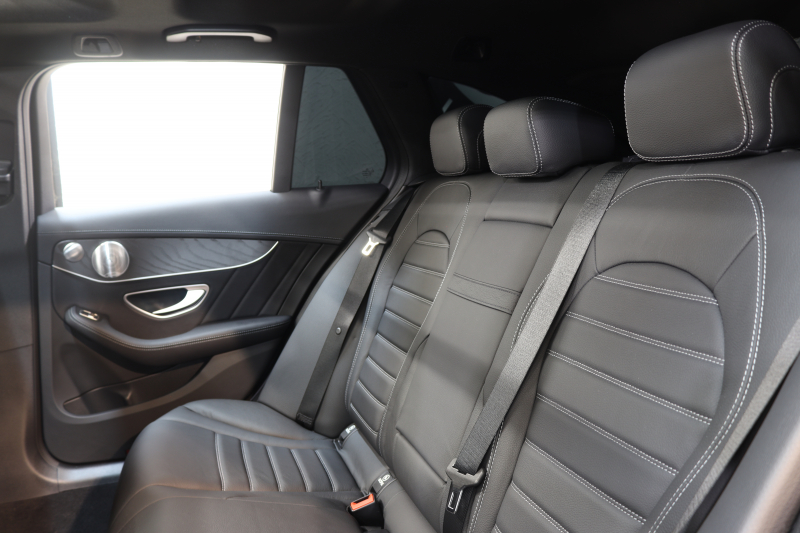 AMG Cクラス C43ｽﾃｰｼｮﾝﾜｺﾞﾝ 4MATIC ﾚｰﾀﾞｰｾｰﾌﾃｨPKG　中期 ｷｰﾚｽｺﾞｰ 黒本革 ﾊﾟﾉﾗﾏSR ﾍｯﾄﾞｱｯﾌﾟD HDDﾅﾋﾞTV BT音楽 ﾌﾞﾙﾒｽﾀｰ ﾊﾞｯｸｶﾒﾗ PTS LEDﾗｲﾄ 自動Rｹﾞｰﾄ ﾌｯﾄﾄﾗﾝｸOP AMG専用装備&ﾁｭｰﾆﾝｸﾞ 9AT　2年保証