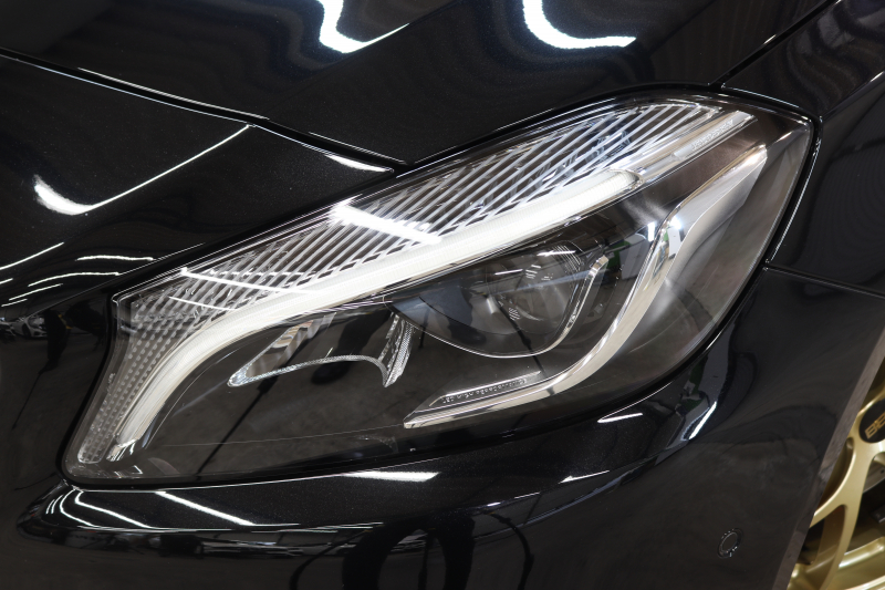 AMG Aクラス A45 4MATIC ﾚｰﾀﾞｰｾｰﾌﾃｨPKG　後期 ｷｰﾚｽｺﾞｰ 黒本革 HDDﾅﾋﾞTV ｽﾏﾎ連携 ﾊﾞｯｸｶﾒﾗ PTS LEDﾗｲﾄ AMG専用装備&ﾁｭｰﾆﾝｸﾞ ﾀﾞｲﾅﾐｯｸS BBS18AW 7AT　2年保証