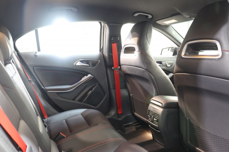 AMG Aクラス A45 4MATIC ﾚｰﾀﾞｰｾｰﾌﾃｨPKG　後期 ｷｰﾚｽｺﾞｰ 黒本革 HDDﾅﾋﾞTV ｽﾏﾎ連携 ﾊﾞｯｸｶﾒﾗ PTS LEDﾗｲﾄ AMG専用装備&ﾁｭｰﾆﾝｸﾞ ﾀﾞｲﾅﾐｯｸS BBS18AW 7AT　2年保証