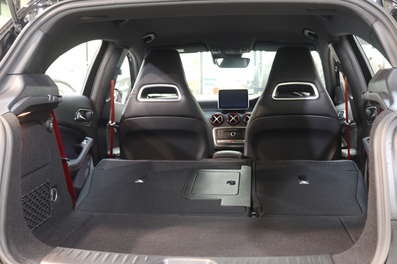 AMG Aクラス A45 4MATIC ﾚｰﾀﾞｰｾｰﾌﾃｨPKG　後期 ｷｰﾚｽｺﾞｰ 黒本革 HDDﾅﾋﾞTV ｽﾏﾎ連携 ﾊﾞｯｸｶﾒﾗ PTS LEDﾗｲﾄ AMG専用装備&ﾁｭｰﾆﾝｸﾞ ﾀﾞｲﾅﾐｯｸS BBS18AW 7AT　2年保証