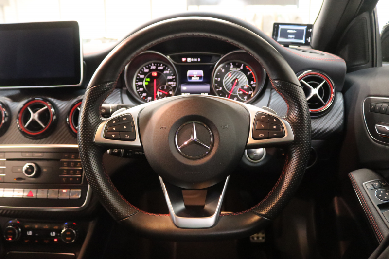 AMG Aクラス A45 4MATIC ﾚｰﾀﾞｰｾｰﾌﾃｨPKG　後期 ｷｰﾚｽｺﾞｰ 黒本革 HDDﾅﾋﾞTV ｽﾏﾎ連携 ﾊﾞｯｸｶﾒﾗ PTS LEDﾗｲﾄ AMG専用装備&ﾁｭｰﾆﾝｸﾞ ﾀﾞｲﾅﾐｯｸS BBS18AW 7AT　2年保証