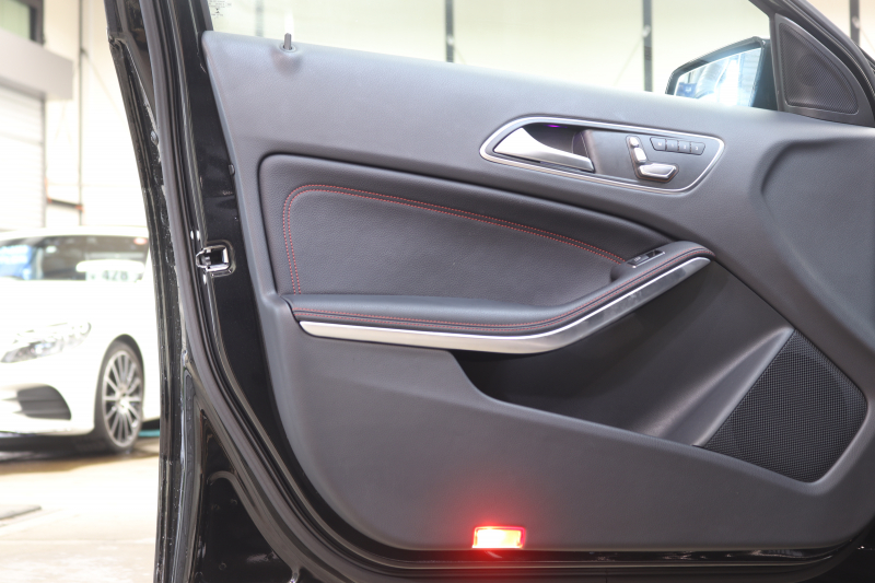 AMG Aクラス A45 4MATIC ﾚｰﾀﾞｰｾｰﾌﾃｨPKG　後期 ｷｰﾚｽｺﾞｰ 黒本革 HDDﾅﾋﾞTV ｽﾏﾎ連携 ﾊﾞｯｸｶﾒﾗ PTS LEDﾗｲﾄ AMG専用装備&ﾁｭｰﾆﾝｸﾞ ﾀﾞｲﾅﾐｯｸS BBS18AW 7AT　2年保証