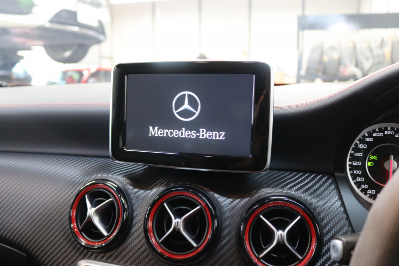 AMG Aクラス A45 4MATIC AMGｱﾄﾞﾊﾞﾝｽﾄ&ﾚｰﾀﾞｰｾｰﾌﾃｨPKG　黒本革 HDDﾅﾋﾞTV BT音楽 harman/kardon ﾊﾞｯｸｶﾒﾗ PTS ｷｾﾉﾝﾗｲﾄ AMG専用装備&ﾁｭｰﾆﾝｸﾞ 7AT　2年保証