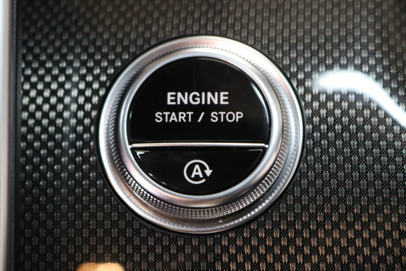 メルセデスベンツ Cクラス C220d AVG AMGﾗｲﾝ ﾚｻﾞｰｴｸｽｸﾙｰｼﾌﾞﾍﾞｰｼｯｸ&ﾚｰﾀﾞｰｾｰﾌﾃｨPKG　ISG搭載 ｷｰﾚｽｺﾞｰ 黒本革 ﾊﾟﾉﾗﾏSR ﾍｯﾄﾞｱｯﾌﾟD MBUXﾅﾋﾞTV&ARﾅﾋﾞ ｽﾏﾎ連携 360ｶﾒﾗ PTS LEDﾗｲﾄ 自動ﾄﾗﾝｸ AMGｴｱﾛ&18AW Rｱｸｽﾙｽﾃｱﾘﾝｸﾞ 9AT　2年保証