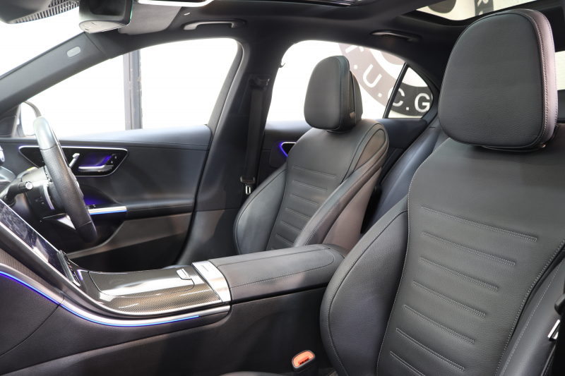 メルセデスベンツ Cクラス C220d AVG AMGﾗｲﾝ ﾚｻﾞｰｴｸｽｸﾙｰｼﾌﾞﾍﾞｰｼｯｸ&ﾚｰﾀﾞｰｾｰﾌﾃｨPKG　ISG搭載 ｷｰﾚｽｺﾞｰ 黒本革 ﾊﾟﾉﾗﾏSR ﾍｯﾄﾞｱｯﾌﾟD MBUXﾅﾋﾞTV&ARﾅﾋﾞ ｽﾏﾎ連携 360ｶﾒﾗ PTS LEDﾗｲﾄ 自動ﾄﾗﾝｸ AMGｴｱﾛ&18AW Rｱｸｽﾙｽﾃｱﾘﾝｸﾞ 9AT　2年保証