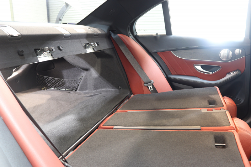 メルセデスベンツ Cクラス C250ｽﾎﾟｰﾂ ﾚｻﾞｰｴｸｽｸﾙｰｼﾌﾞ&ﾚｰﾀﾞｰｾｰﾌﾃｨPKG　ｷｰﾚｽｺﾞｰ 赤本革 ﾍｯﾄﾞｱｯﾌﾟD HDDﾅﾋﾞTV BT音楽 ﾌﾞﾙﾒｽﾀｰ ﾊﾞｯｸｶﾒﾗ PTS LEDﾗｲﾄ 自動ﾄﾗﾝｸ ﾊﾝｽﾞﾌﾘｰA AMGｴｱﾛ&19AW ｴｱｻｽ 7AT　2年保証