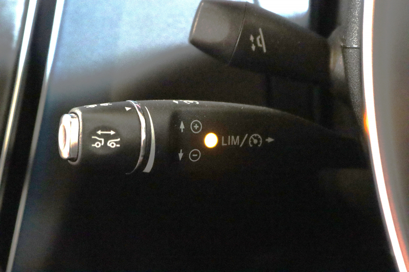 メルセデスベンツ Cクラス C250ｽﾎﾟｰﾂ ﾚｻﾞｰｴｸｽｸﾙｰｼﾌﾞ&ﾚｰﾀﾞｰｾｰﾌﾃｨPKG　ｷｰﾚｽｺﾞｰ 赤本革 ﾍｯﾄﾞｱｯﾌﾟD HDDﾅﾋﾞTV BT音楽 ﾌﾞﾙﾒｽﾀｰ ﾊﾞｯｸｶﾒﾗ PTS LEDﾗｲﾄ 自動ﾄﾗﾝｸ ﾊﾝｽﾞﾌﾘｰA AMGｴｱﾛ&19AW ｴｱｻｽ 7AT　2年保証