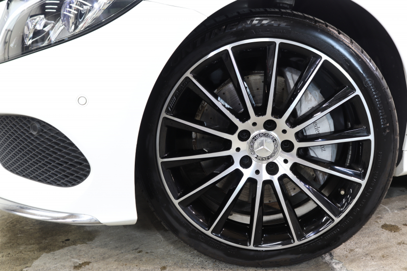 メルセデスベンツ Cクラス C250ｽﾎﾟｰﾂ ﾚｻﾞｰｴｸｽｸﾙｰｼﾌﾞ&ﾚｰﾀﾞｰｾｰﾌﾃｨPKG　ｷｰﾚｽｺﾞｰ 赤本革 ﾍｯﾄﾞｱｯﾌﾟD HDDﾅﾋﾞTV BT音楽 ﾌﾞﾙﾒｽﾀｰ ﾊﾞｯｸｶﾒﾗ PTS LEDﾗｲﾄ 自動ﾄﾗﾝｸ ﾊﾝｽﾞﾌﾘｰA AMGｴｱﾛ&19AW ｴｱｻｽ 7AT　2年保証