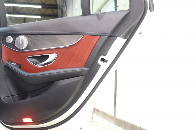 メルセデスベンツ Cクラス C250ｽﾎﾟｰﾂ ﾚｻﾞｰｴｸｽｸﾙｰｼﾌﾞ&ﾚｰﾀﾞｰｾｰﾌﾃｨPKG　ｷｰﾚｽｺﾞｰ 赤本革 ﾍｯﾄﾞｱｯﾌﾟD HDDﾅﾋﾞTV BT音楽 ﾌﾞﾙﾒｽﾀｰ ﾊﾞｯｸｶﾒﾗ PTS LEDﾗｲﾄ 自動ﾄﾗﾝｸ ﾊﾝｽﾞﾌﾘｰA AMGｴｱﾛ&19AW ｴｱｻｽ 7AT　2年保証