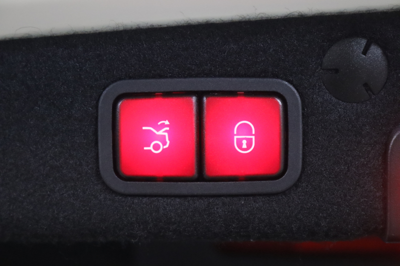 メルセデスベンツ Cクラス C250ｽﾎﾟｰﾂ ﾚｻﾞｰｴｸｽｸﾙｰｼﾌﾞ&ﾚｰﾀﾞｰｾｰﾌﾃｨPKG　ｷｰﾚｽｺﾞｰ 赤本革 ﾍｯﾄﾞｱｯﾌﾟD HDDﾅﾋﾞTV BT音楽 ﾌﾞﾙﾒｽﾀｰ ﾊﾞｯｸｶﾒﾗ PTS LEDﾗｲﾄ 自動ﾄﾗﾝｸ ﾊﾝｽﾞﾌﾘｰA AMGｴｱﾛ&19AW ｴｱｻｽ 7AT　2年保証