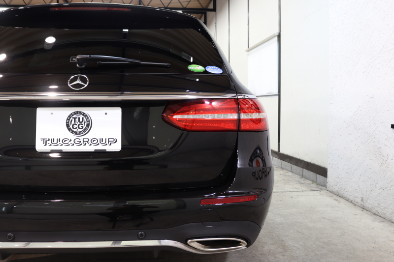 メルセデスベンツ Eクラス E250ｽﾃｰｼｮﾝﾜｺﾞﾝ AVG ｽﾎﾟｰﾂ 本革仕様 ﾚｰﾀﾞｰｾｰﾌﾃｨPKG　ｷｰﾚｽｺﾞｰ 黒本革 ﾍｯﾄﾞｱｯﾌﾟD HDDﾅﾋﾞTV ｽﾏﾎ連携 ﾌﾞﾙﾒｽﾀｰ 360ｶﾒﾗ PTS LEDﾗｲﾄ 自動Rｹﾞｰﾄ ﾊﾝｽﾞﾌﾘｰA AMGｴｱﾛ&19AW ﾀﾞｲﾅﾐｯｸS 9AT　2年保証