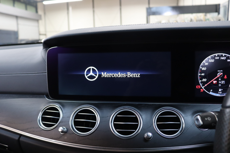 メルセデスベンツ Eクラス E250ｽﾃｰｼｮﾝﾜｺﾞﾝ AVG ｽﾎﾟｰﾂ 本革仕様 ﾚｰﾀﾞｰｾｰﾌﾃｨPKG　ｷｰﾚｽｺﾞｰ 黒本革 ﾍｯﾄﾞｱｯﾌﾟD HDDﾅﾋﾞTV ｽﾏﾎ連携 ﾌﾞﾙﾒｽﾀｰ 360ｶﾒﾗ PTS LEDﾗｲﾄ 自動Rｹﾞｰﾄ ﾊﾝｽﾞﾌﾘｰA AMGｴｱﾛ&19AW ﾀﾞｲﾅﾐｯｸS 9AT　2年保証