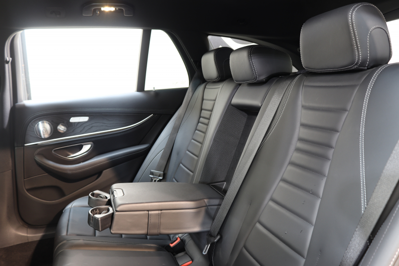 メルセデスベンツ Eクラス E250ｽﾃｰｼｮﾝﾜｺﾞﾝ AVG ｽﾎﾟｰﾂ 本革仕様 ﾚｰﾀﾞｰｾｰﾌﾃｨPKG　ｷｰﾚｽｺﾞｰ 黒本革 ﾍｯﾄﾞｱｯﾌﾟD HDDﾅﾋﾞTV ｽﾏﾎ連携 ﾌﾞﾙﾒｽﾀｰ 360ｶﾒﾗ PTS LEDﾗｲﾄ 自動Rｹﾞｰﾄ ﾊﾝｽﾞﾌﾘｰA AMGｴｱﾛ&19AW ﾀﾞｲﾅﾐｯｸS 9AT　2年保証