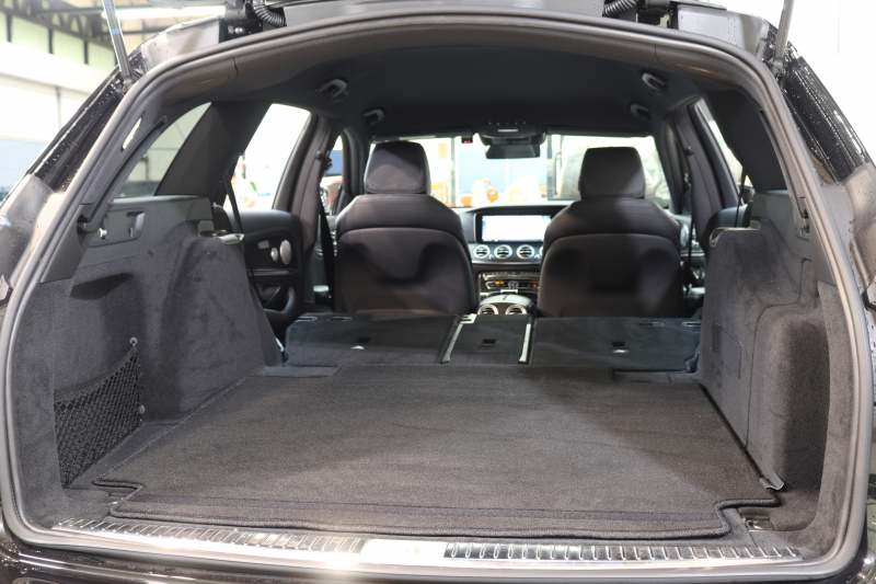 メルセデスベンツ Eクラス E250ｽﾃｰｼｮﾝﾜｺﾞﾝ AVG ｽﾎﾟｰﾂ 本革仕様 ﾚｰﾀﾞｰｾｰﾌﾃｨPKG　ｷｰﾚｽｺﾞｰ 黒本革 ﾍｯﾄﾞｱｯﾌﾟD HDDﾅﾋﾞTV ｽﾏﾎ連携 ﾌﾞﾙﾒｽﾀｰ 360ｶﾒﾗ PTS LEDﾗｲﾄ 自動Rｹﾞｰﾄ ﾊﾝｽﾞﾌﾘｰA AMGｴｱﾛ&19AW ﾀﾞｲﾅﾐｯｸS 9AT　2年保証