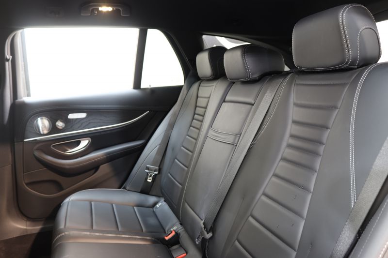 メルセデスベンツ Eクラス E250ｽﾃｰｼｮﾝﾜｺﾞﾝ AVG ｽﾎﾟｰﾂ 本革仕様 ﾚｰﾀﾞｰｾｰﾌﾃｨPKG　ｷｰﾚｽｺﾞｰ 黒本革 ﾍｯﾄﾞｱｯﾌﾟD HDDﾅﾋﾞTV ｽﾏﾎ連携 ﾌﾞﾙﾒｽﾀｰ 360ｶﾒﾗ PTS LEDﾗｲﾄ 自動Rｹﾞｰﾄ ﾊﾝｽﾞﾌﾘｰA AMGｴｱﾛ&19AW ﾀﾞｲﾅﾐｯｸS 9AT　2年保証