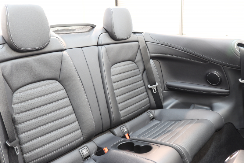 メルセデスベンツ Cクラス C180ｶﾌﾞﾘｵﾚ ｽﾎﾟｰﾂ ﾚｻﾞｰｴｸｽｸﾙｰｼﾌﾞ&ﾚｰﾀﾞｰｾｰﾌﾃｨPKG　ｷｰﾚｽｺﾞｰ 黒本革 ｴｱｽｶｰﾌ ﾍｯﾄﾞｱｯﾌﾟD HDDﾅﾋﾞTV BT音楽 ﾊﾞｯｸｶﾒﾗ PTS LEDﾗｲﾄ AMGｴｱﾛ&19AW ﾀﾞｲﾅﾐｯｸS 黒幌 9AT　2年保証