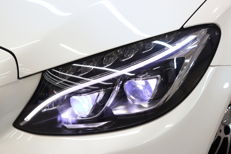 AMG Cクラス C43 4MATIC ｶﾌﾞﾘｵﾚ ﾚｰﾀﾞｰｾｰﾌﾃｨPKG　ｷｰﾚｽｺﾞｰ 赤本革 ｴｱｽｶｰﾌ ﾍｯﾄﾞｱｯﾌﾟD HDDﾅﾋﾞTV BT音楽 ﾌﾞﾙﾒｽﾀｰ ﾊﾞｯｸｶﾒﾗ PTS LEDﾗｲﾄ AMG専用装備&ﾁｭｰﾆﾝｸﾞﾀﾞｲﾅﾐｯｸS 赤幌 9AT　2年保証