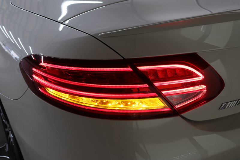 AMG Cクラス C43 4MATIC ｶﾌﾞﾘｵﾚ ﾚｰﾀﾞｰｾｰﾌﾃｨPKG　ｷｰﾚｽｺﾞｰ 赤本革 ｴｱｽｶｰﾌ ﾍｯﾄﾞｱｯﾌﾟD HDDﾅﾋﾞTV BT音楽 ﾌﾞﾙﾒｽﾀｰ ﾊﾞｯｸｶﾒﾗ PTS LEDﾗｲﾄ AMG専用装備&ﾁｭｰﾆﾝｸﾞﾀﾞｲﾅﾐｯｸS 赤幌 9AT　2年保証