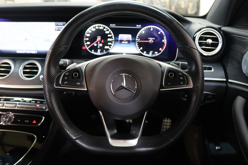 メルセデスベンツ Eクラス E220d AVG ｽﾎﾟｰﾂ ﾚｻﾞｰ&ﾚｰﾀﾞｰｾｰﾌﾃｨPKG　ｷｰﾚｽｺﾞｰ 黒本革 HDDﾅﾋﾞTV ｽﾏﾎ連携 ﾌﾞﾙﾒｽﾀｰ 360ｶﾒﾗ PTS LEDﾗｲﾄ 自動ﾄﾗﾝｸ AMGｴｱﾛ&19AW ﾀﾞｲﾅﾐｯｸS 9AT　2年保証